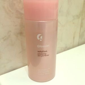 Glossier Exfoliating Skin Perfector Solution